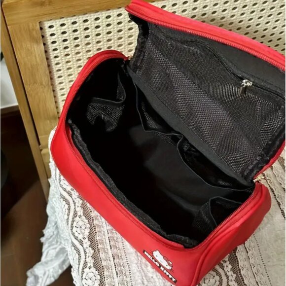 Hello Kitty Large Capacity Red Cosmetic Travel Bag Cute & Functional Makeup - Picture 5 of 6